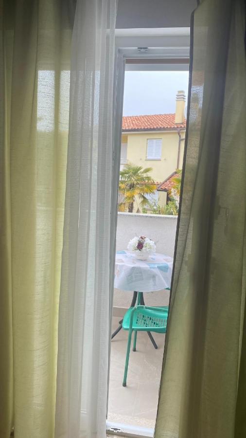 Guest House Tonica Krk Town Esterno foto