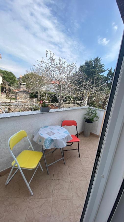 Guest House Tonica Krk Town Esterno foto